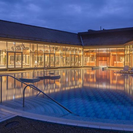 Greenfield Hotel Golf & Spa Buk Ngoại thất bức ảnh