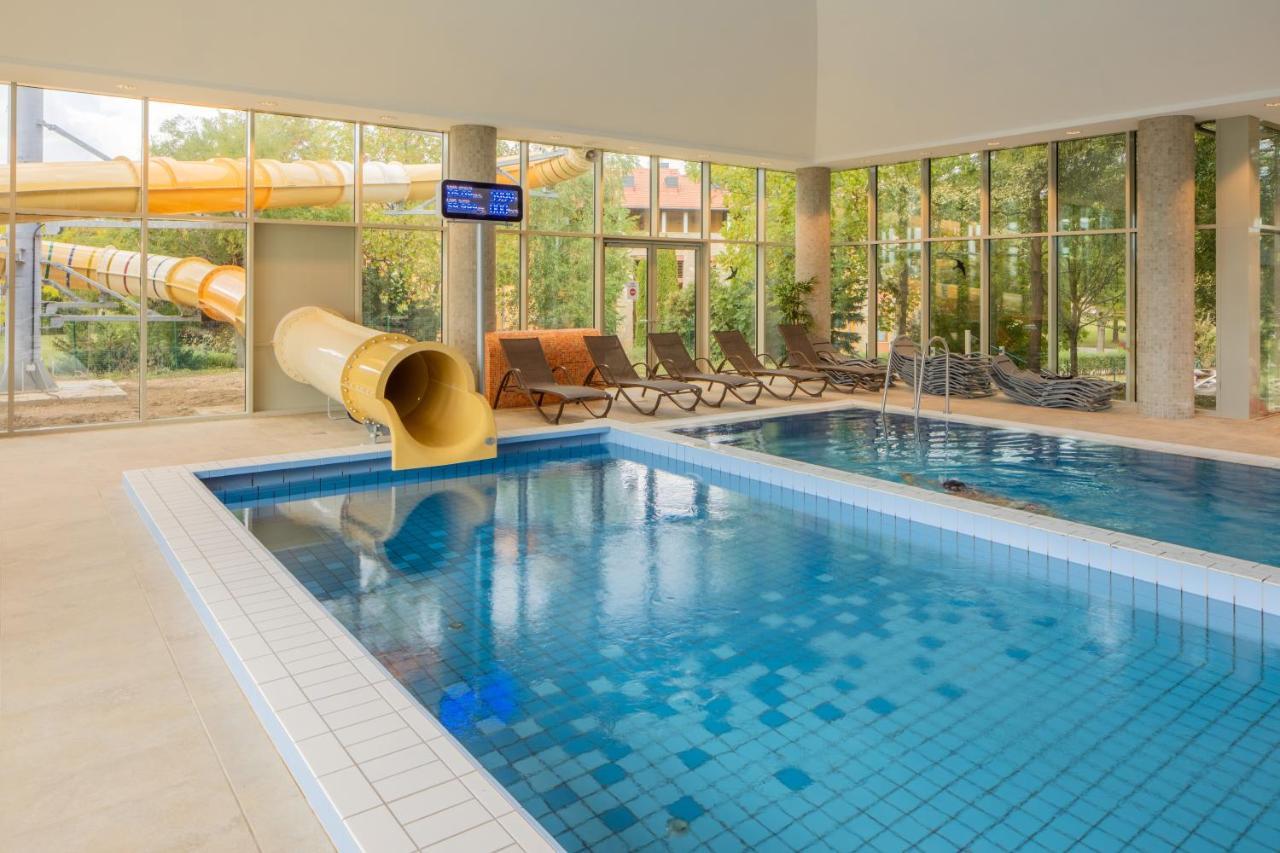 Greenfield Hotel Golf & Spa Buk Ngoại thất bức ảnh