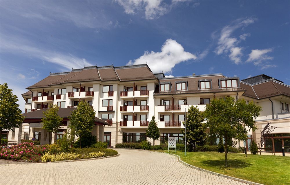 Greenfield Hotel Golf & Spa Buk Ngoại thất bức ảnh